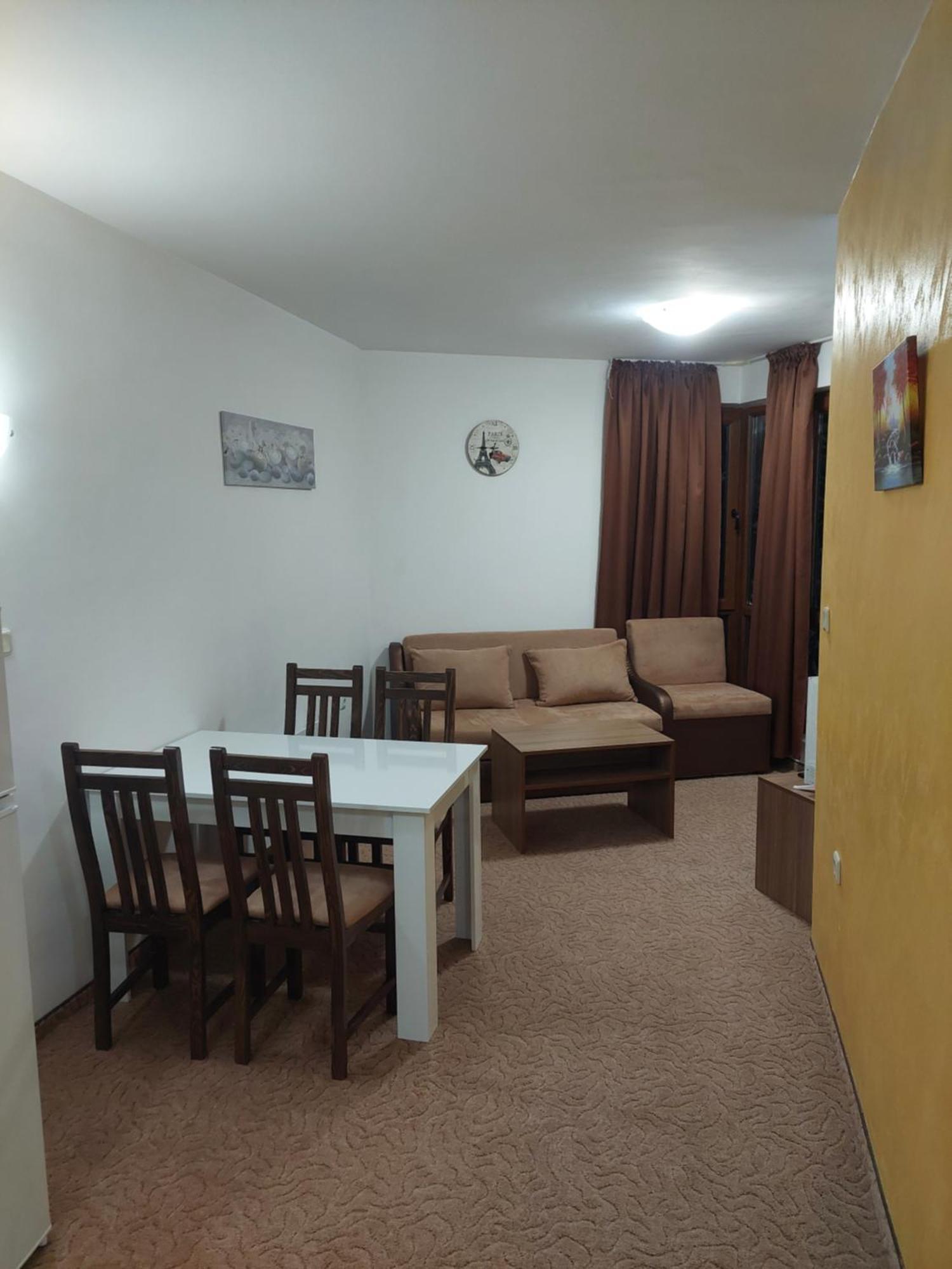 Ski & Holiday Apartments In Pamporovo Esterno foto